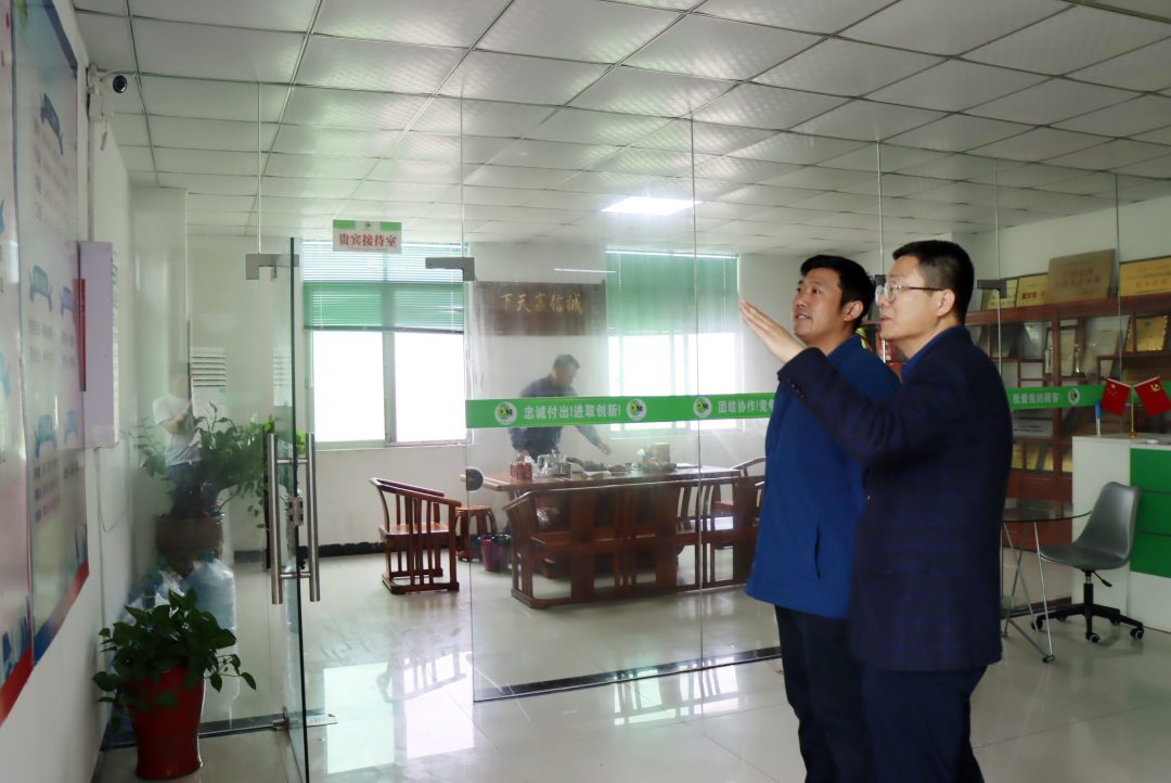 热烈欢迎江高镇政府领导莅临我司考察调研指导工作！(图4)
