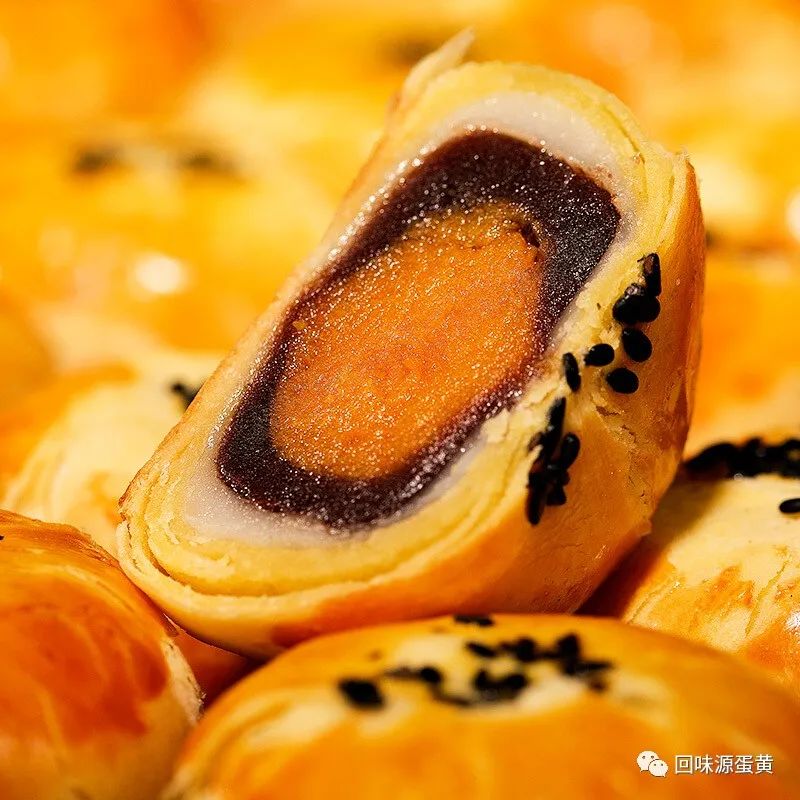 回味源咸蛋黄:蛋黄酥制作过程中,咸蛋黄的处理要诀(建议收藏)(图1) 1-24092G61213Z6.jpg